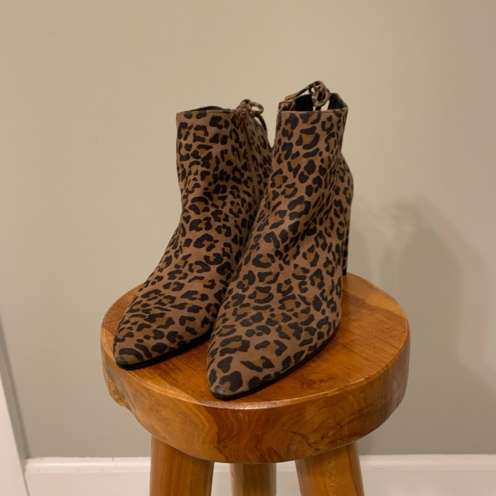 Stuart Weitzman Leopard Print Booties New Without… - image 2